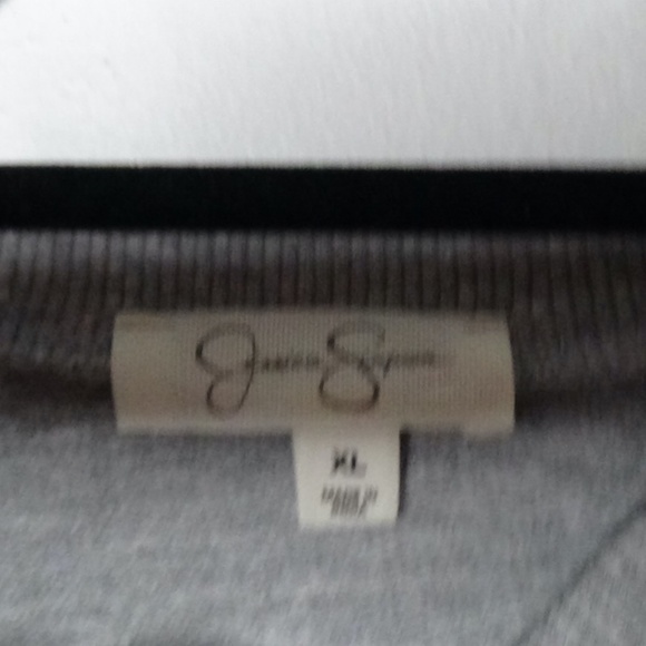 Jessica Simpson sweater with fluffed sleeves - Picture 2 of 3